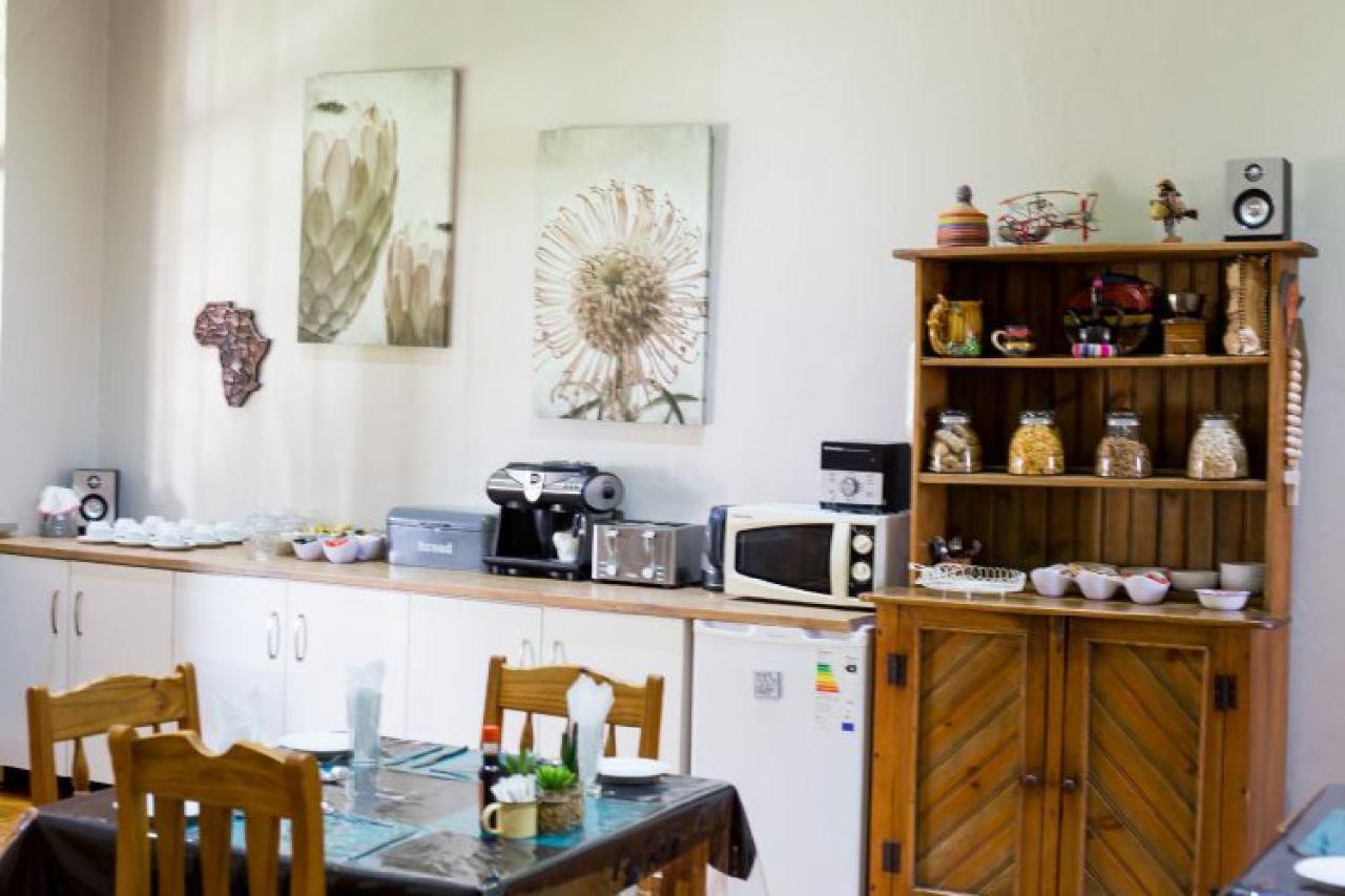 Bo Kamer Guesthouse แอร์เมอโล ภายนอก รูปภาพ