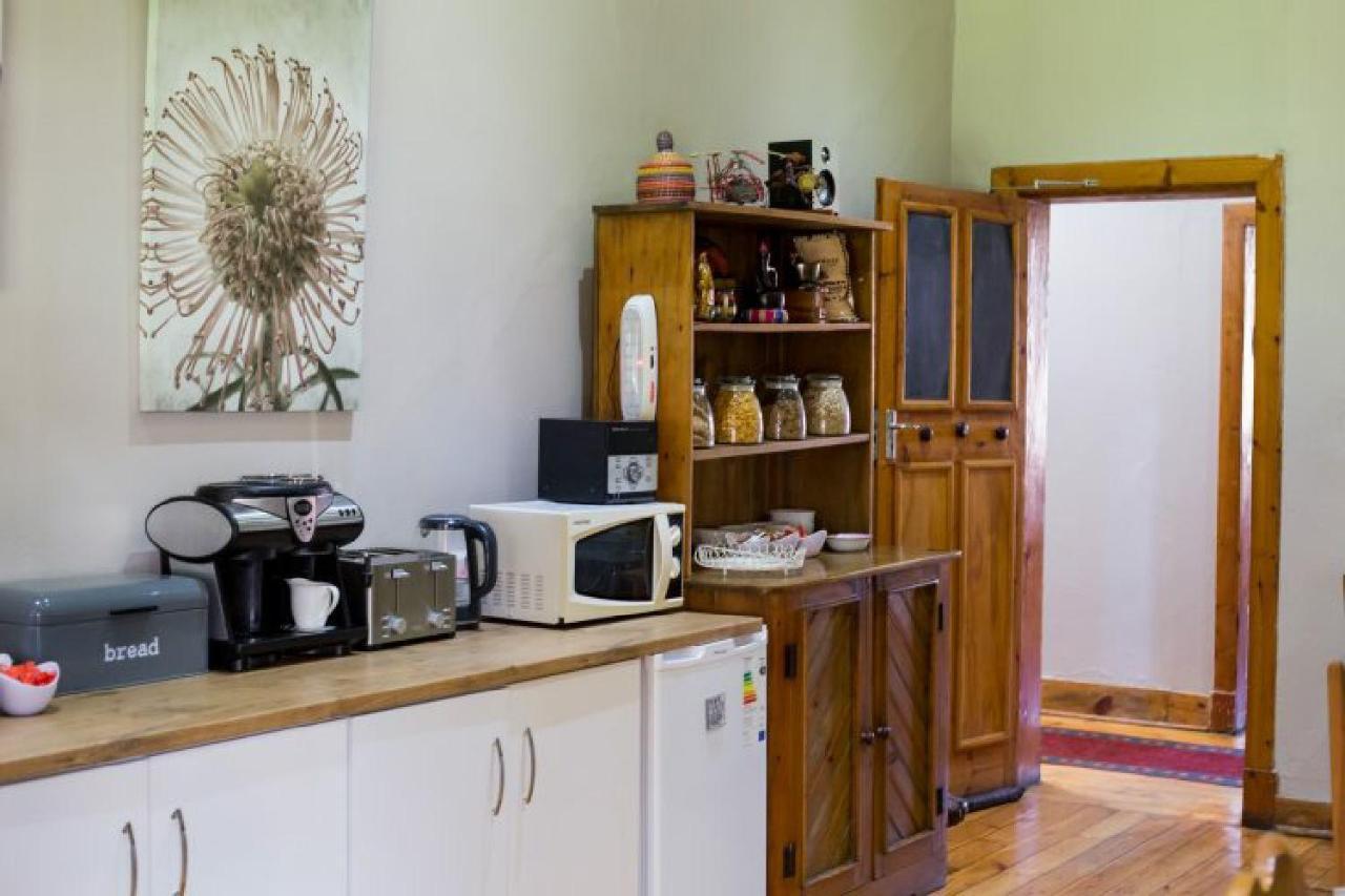 Bo Kamer Guesthouse แอร์เมอโล ภายนอก รูปภาพ