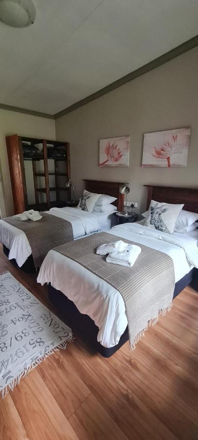 Bo Kamer Guesthouse แอร์เมอโล ภายนอก รูปภาพ